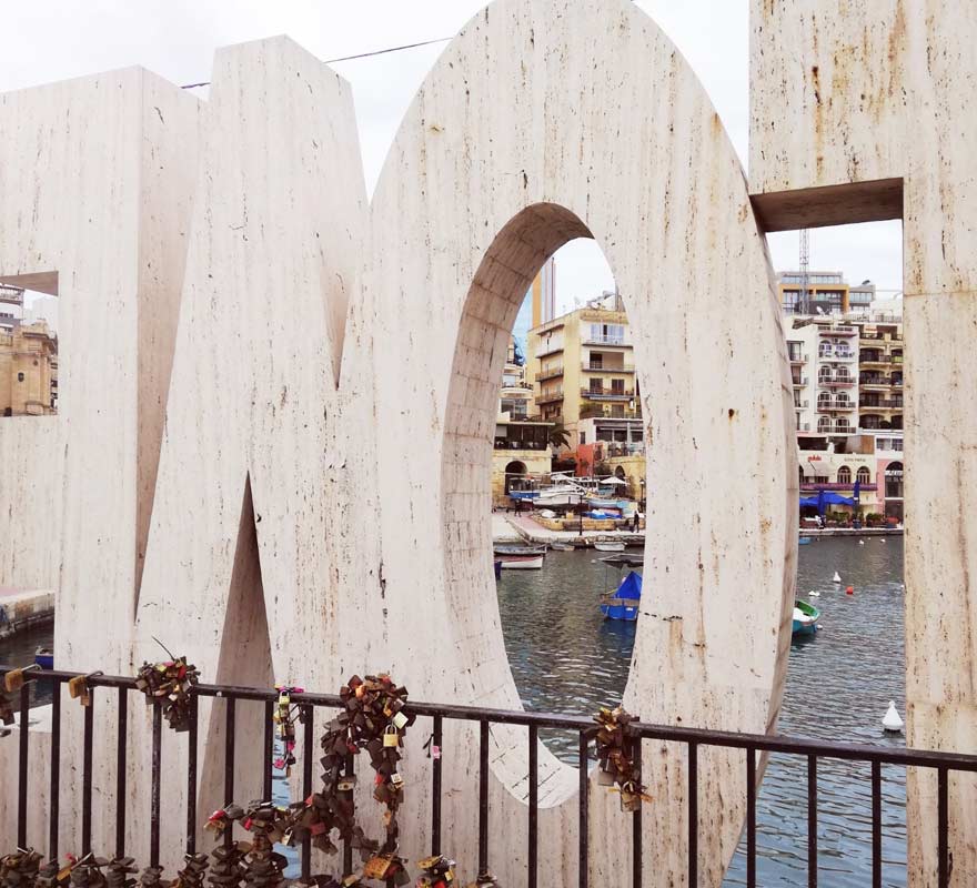 Love Sign in St. Julian's auf Malta
