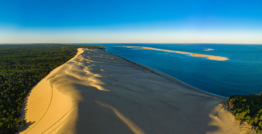Die Dune du Pilat in ihrer ganzen Pracht bei Sonnenaufgang