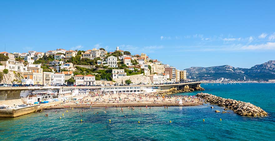 Prophet Strand mit Häusern in Marseille, Frankreich